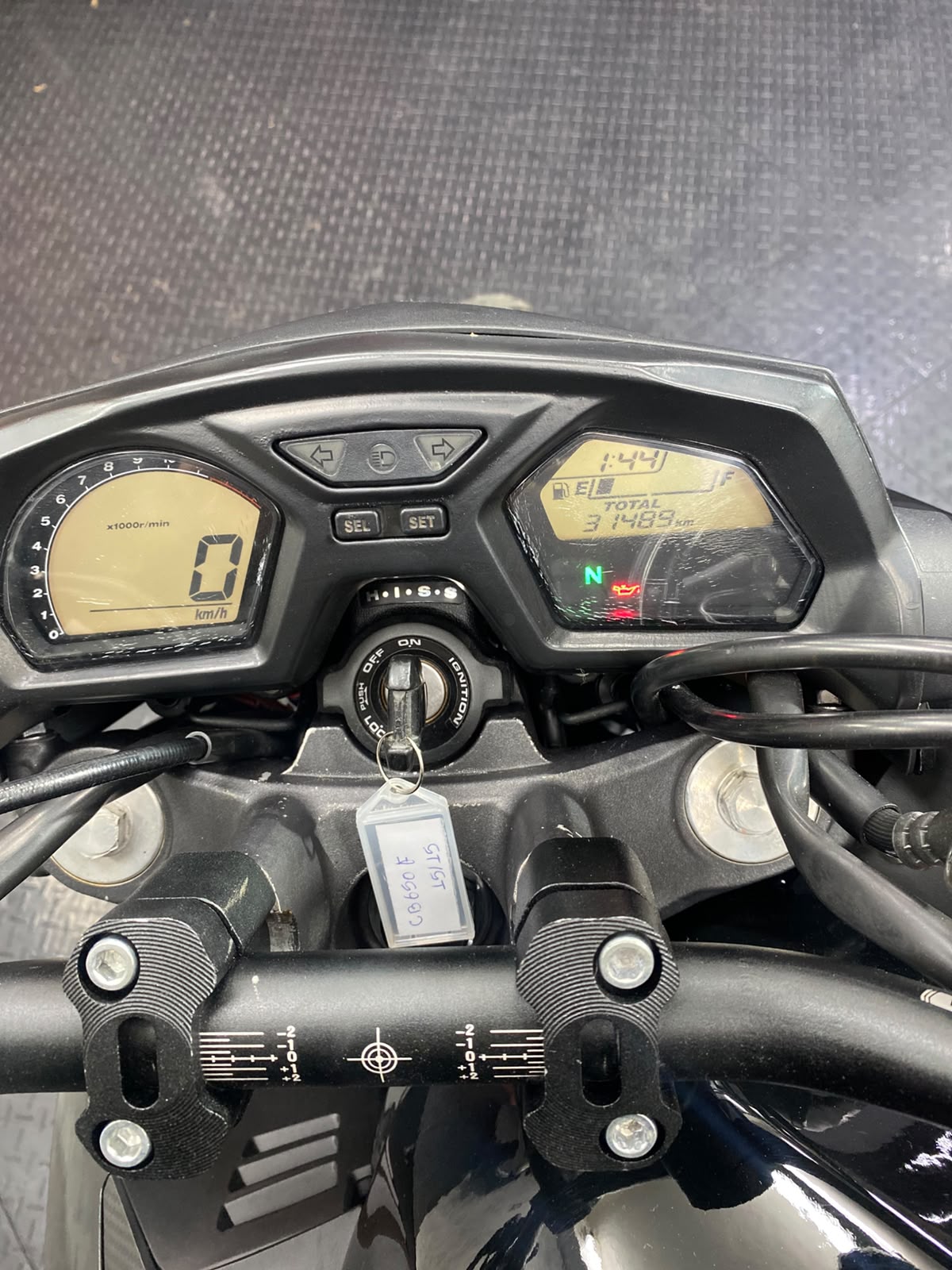 HONDA CB650F ANO 2015 - Imagem 3