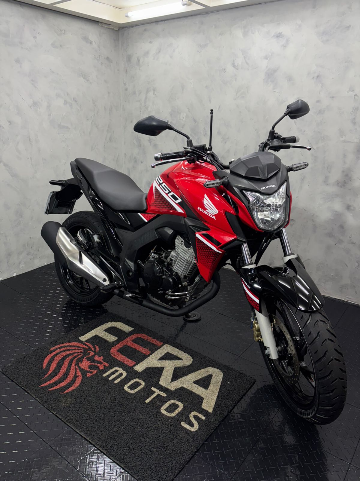 HONDA CB250F TWISTER ABS | ANO 2021