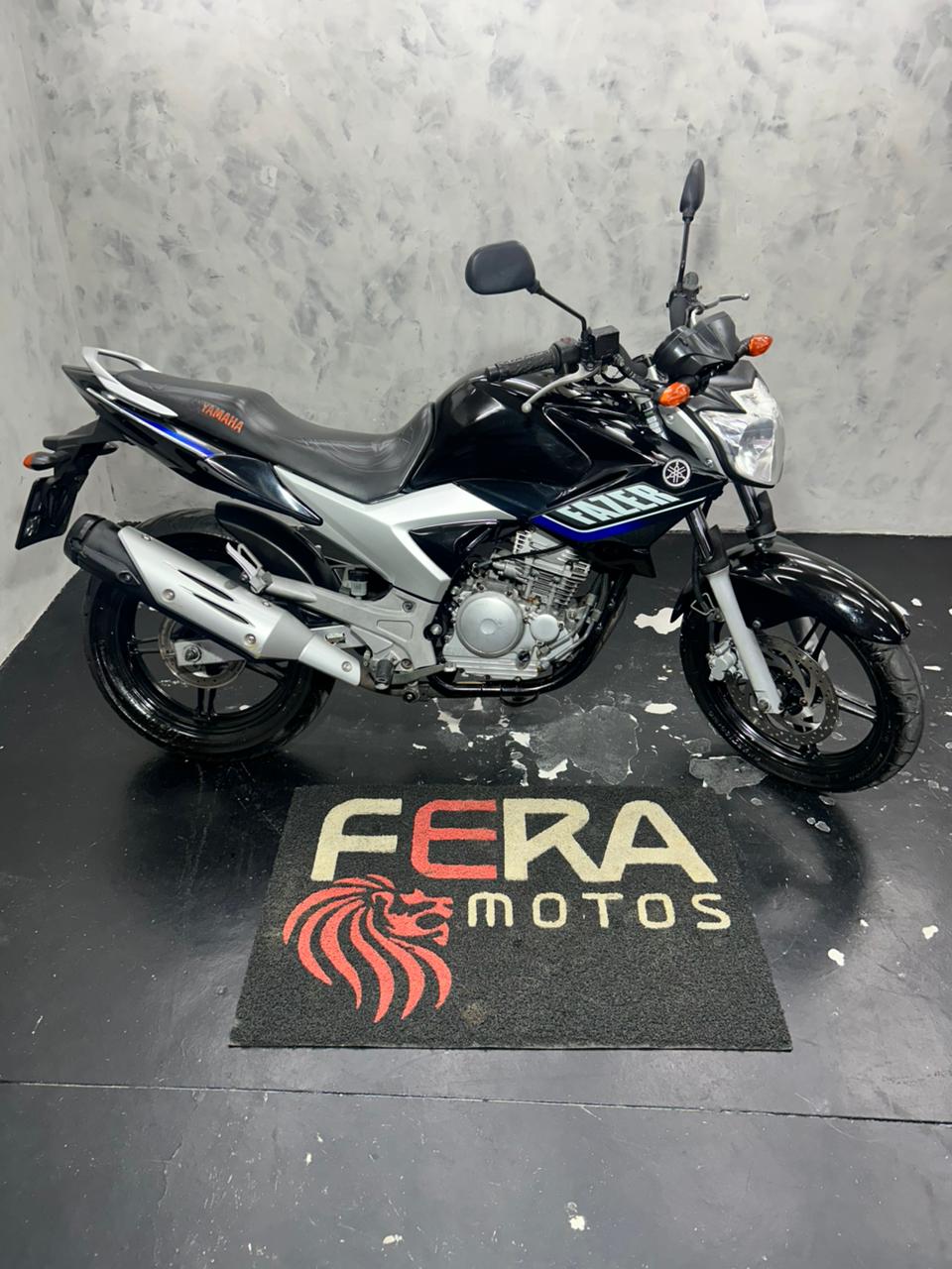 YAMAHA YS250 FAZER ANO 2012 - Imagem 1